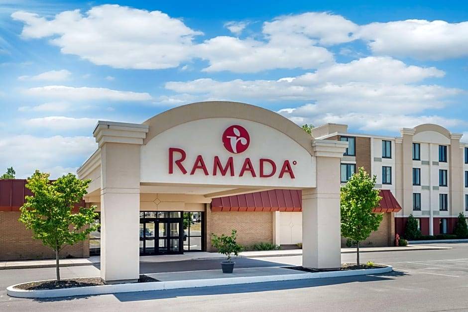Watertown Hotel | 2-Star Hotel ∙ Ramada by Wyndham Watertown