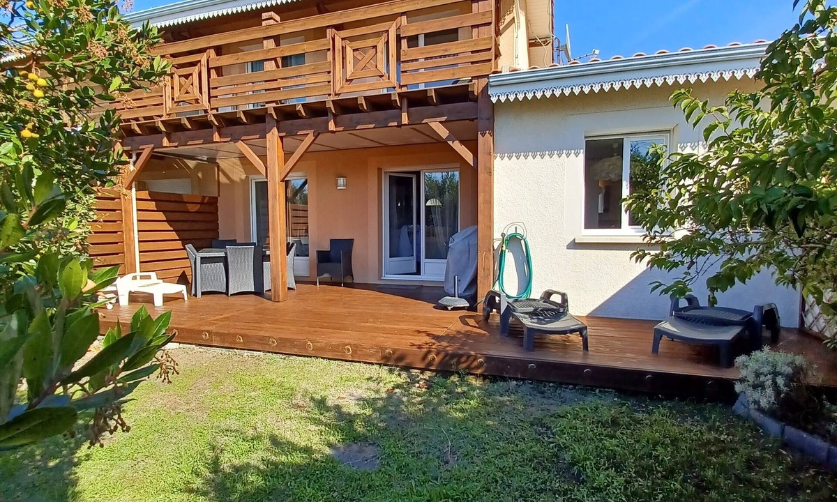 Andernos-les-Bains House | 2 STEPS FROM ARCACHON BASIN AND NEAR OCEAN BEACHES