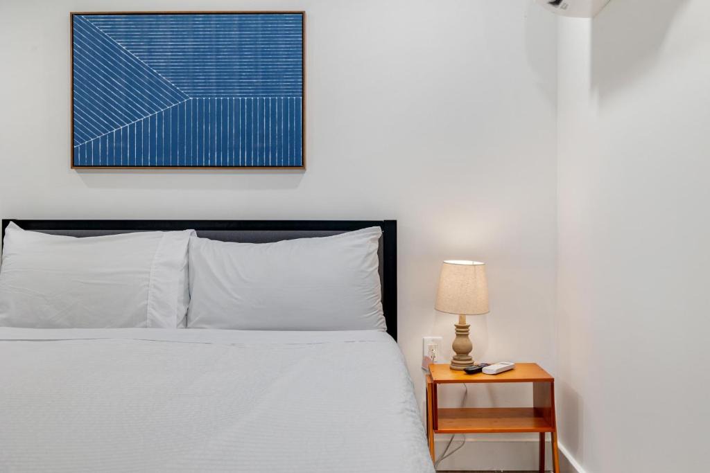 Northeast Miami Apartment | 2 Story Studio - 1