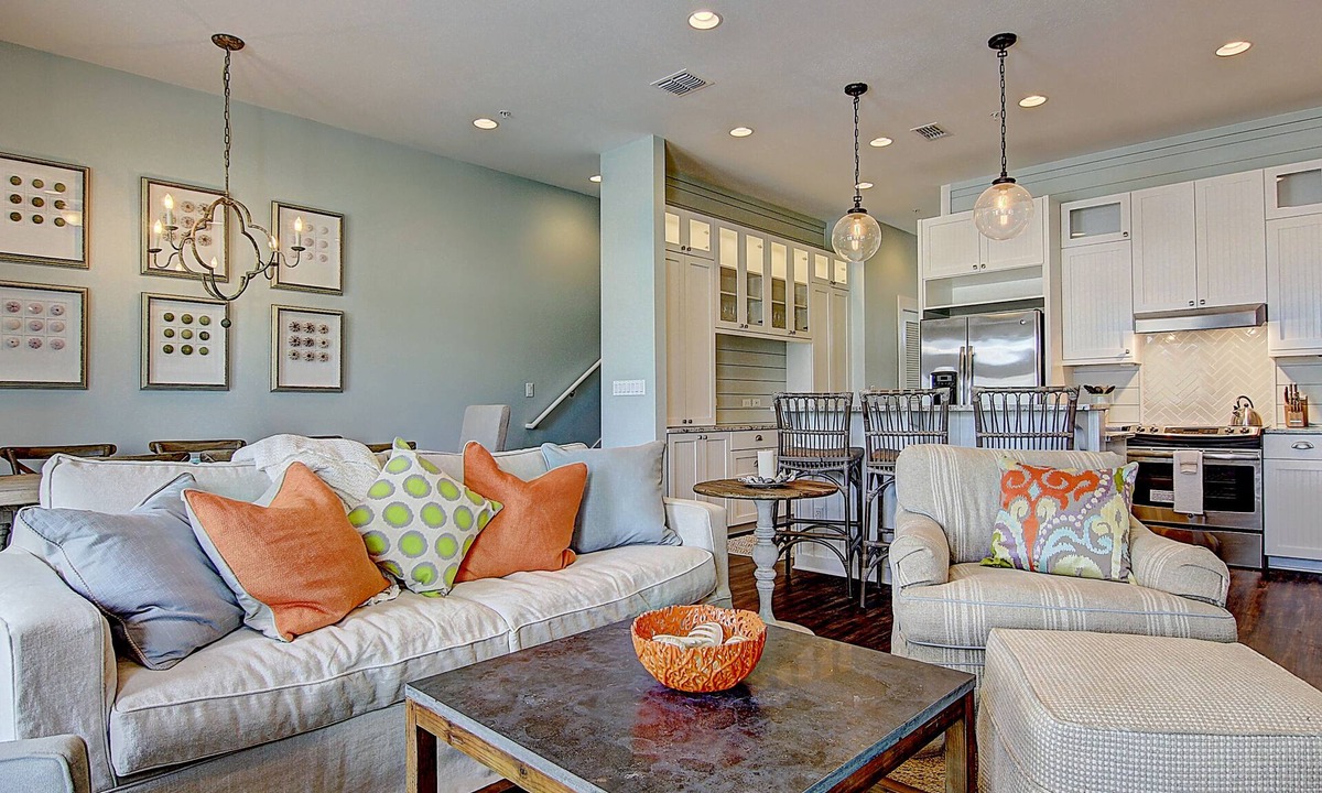 Cinnamon Shore House | 2-Story Townhome w/Designer Decor & Resort-Like Amenities@Cinnamon Shore