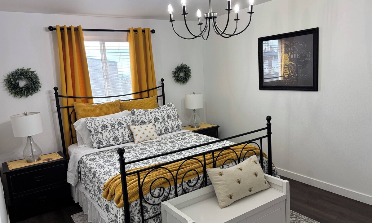 Pendleton Apartment | 2 The Honey Hive