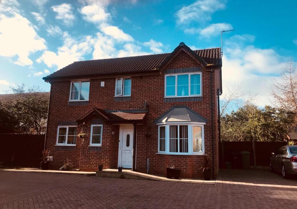 Winsford House | 2 The Mews