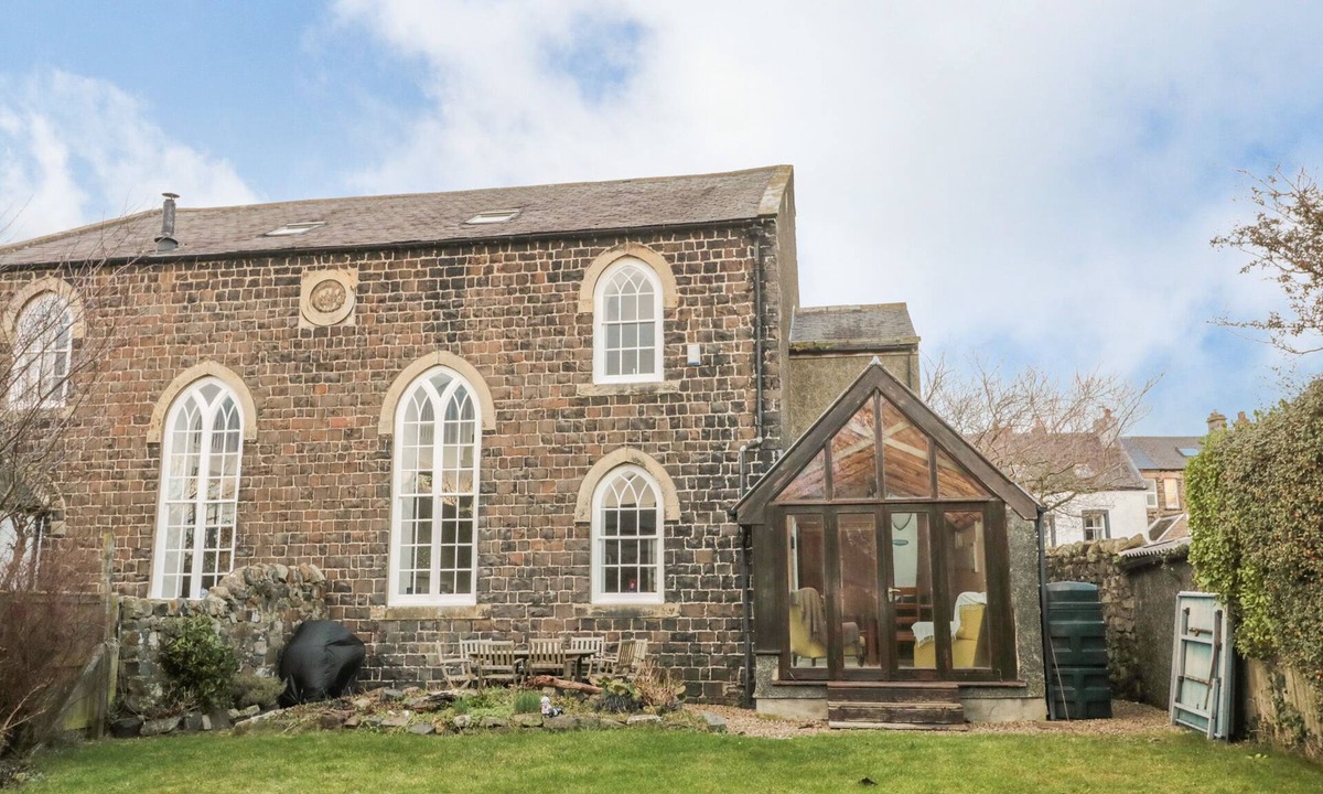 Embleton Cottage | 2 The Reformed Church