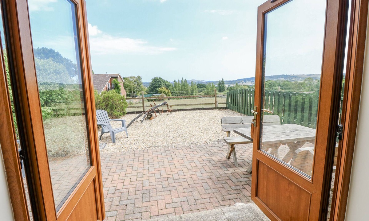 Ryde Cottage | 2 The Stables