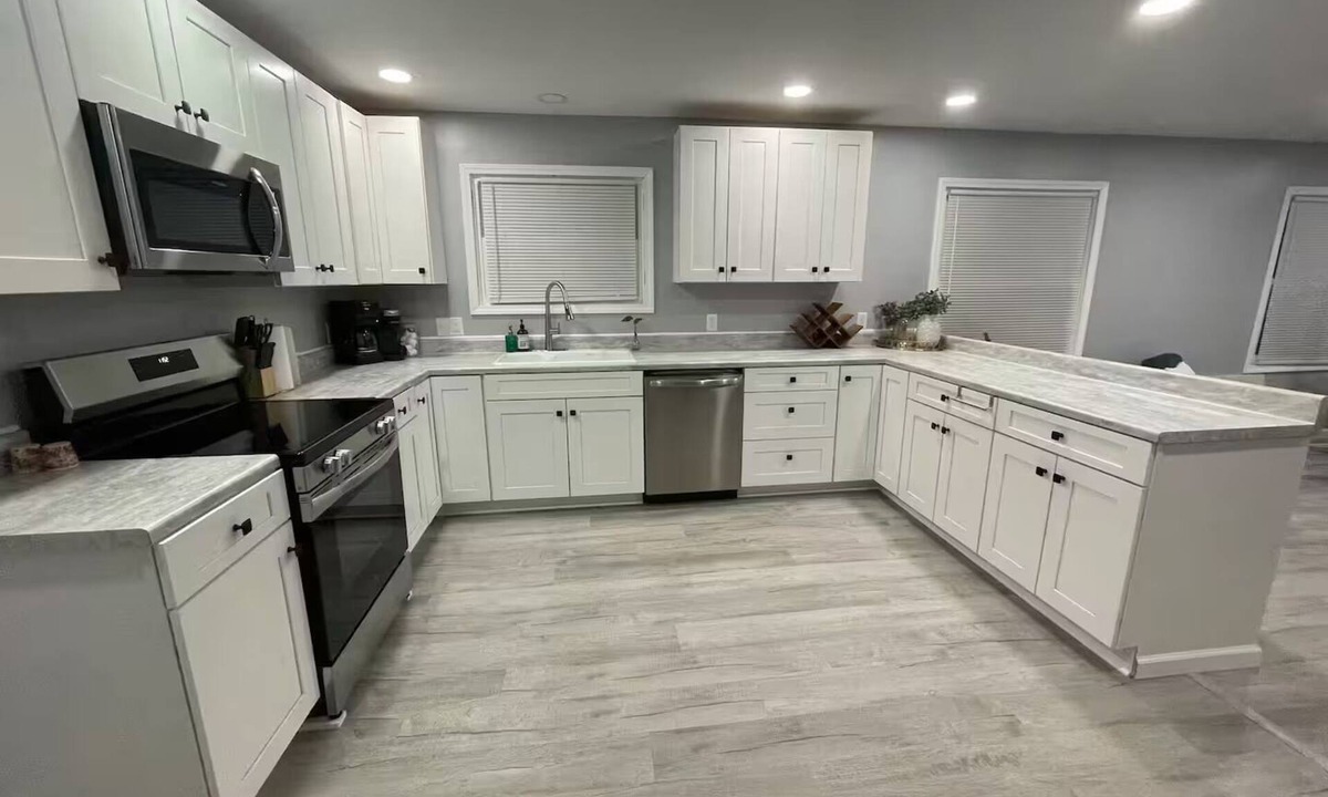 Midland House | 2 Unit Duplex, Full House Option