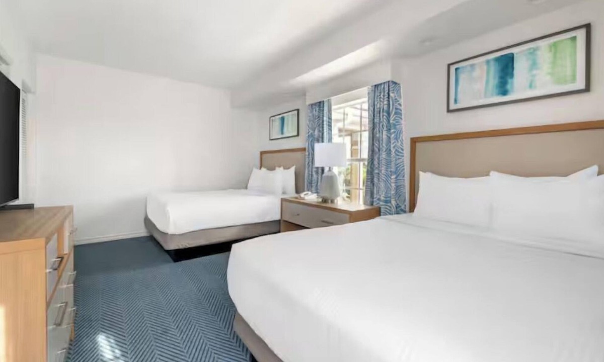 West Kissimmee Hotel | 2 Units | 2BR Suite w/Balcony Near Celebration – Minutes to Universal & Disney