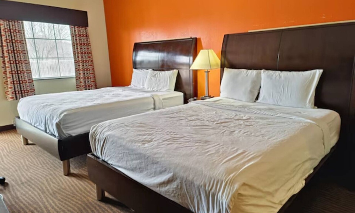 Gonzales Hotel | 2 Units | Adventure-Ready Gonzales Inn | Modern Stay for Comfort & Value