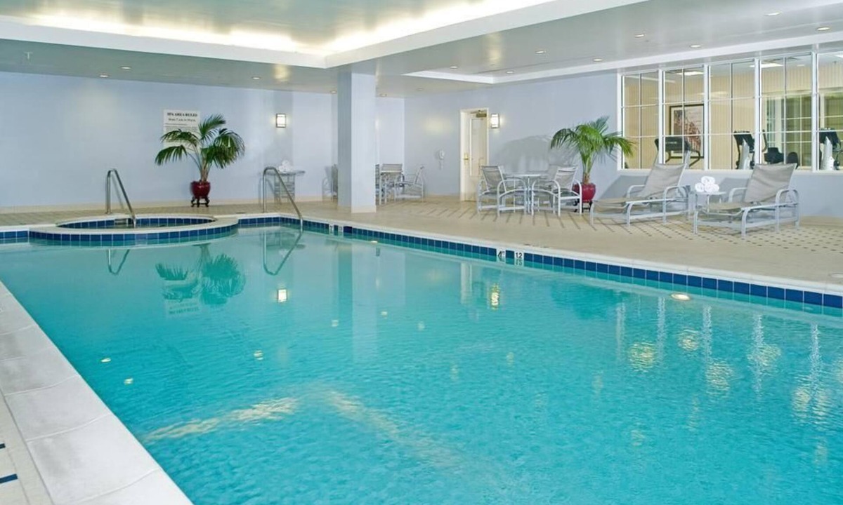Staunton Hotel | 2 Units | Indoor Pool | Downtown Market St.