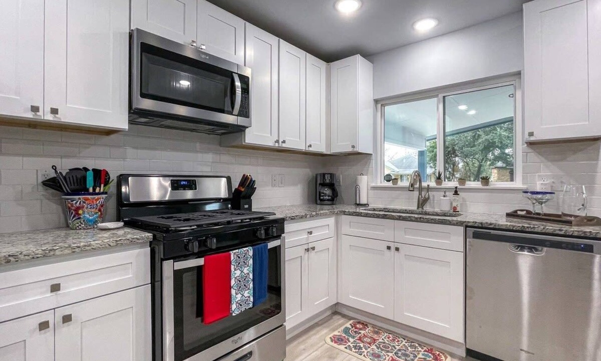 Northwest Los Angeles Heights House | 2 Units, Mins to Downtown! Serene at Santa Monica