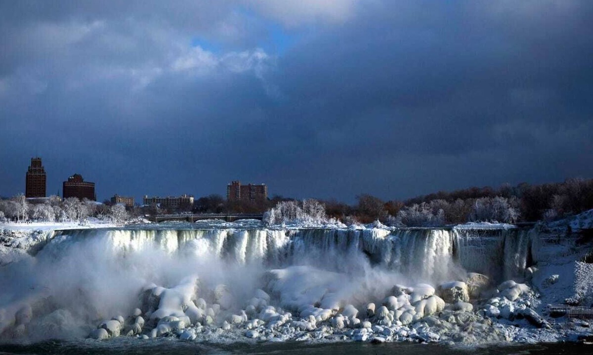 Lake Erie Beach Cottage | #2-v The HideAway "Happy Summer 2024"