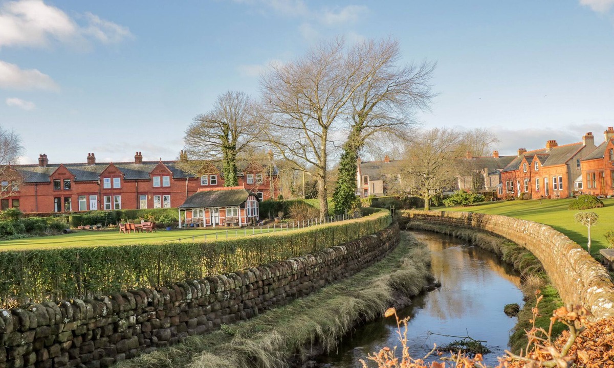 Cummertrees Cottage | 2 Whiterow