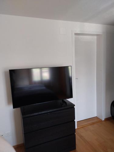 Spiez House | 2 Zimmer Unterkunft