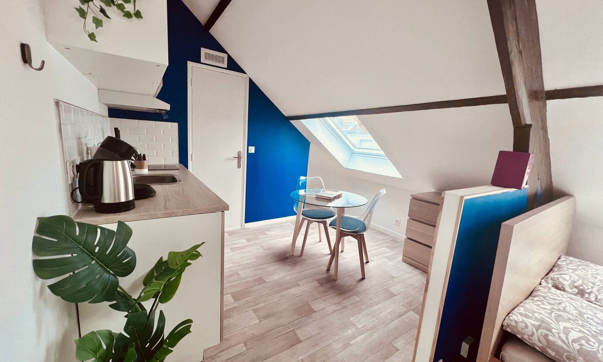 Saint-Honore - Jeanne d'Arc Apartment | 20 000 lieues sous les mers