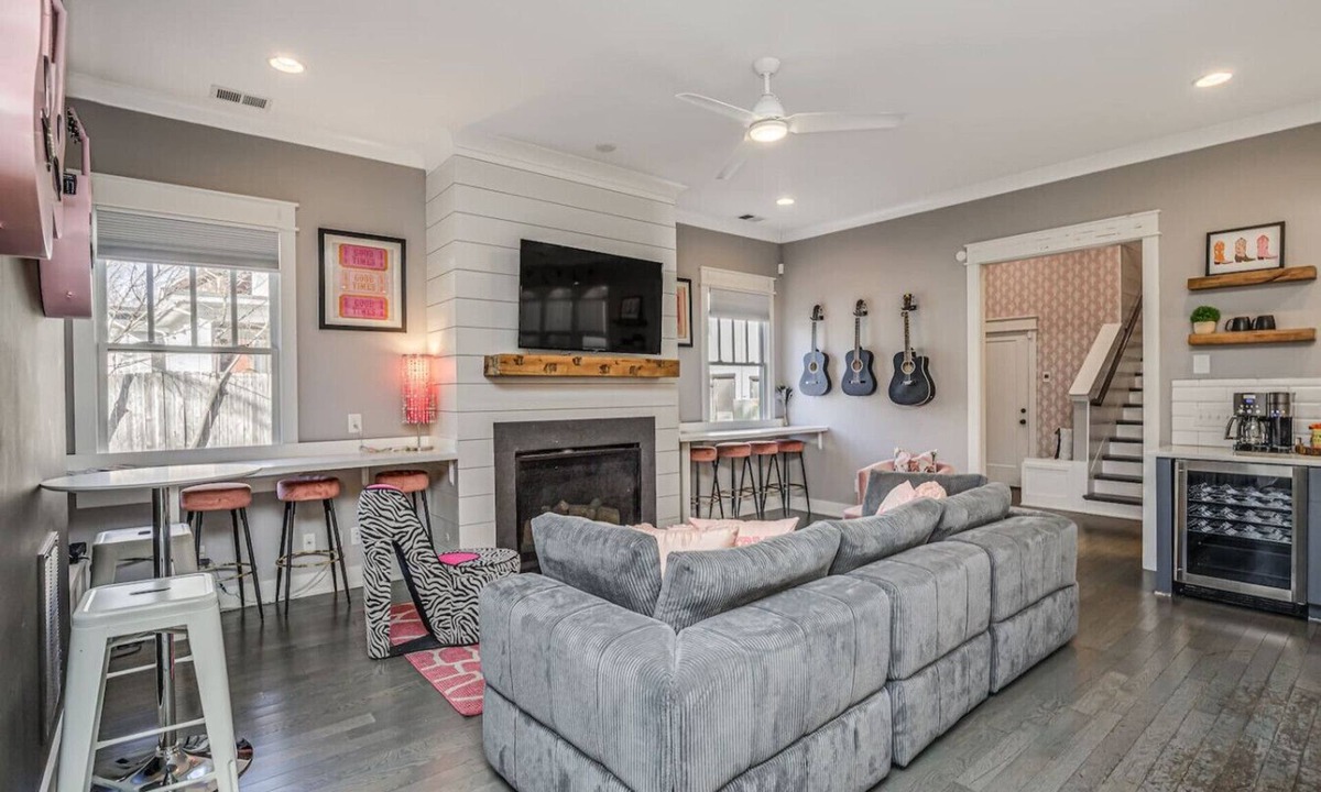 Historic Waverly Apartment | 20 Bed Luxury 12 South Bachelorette Pad