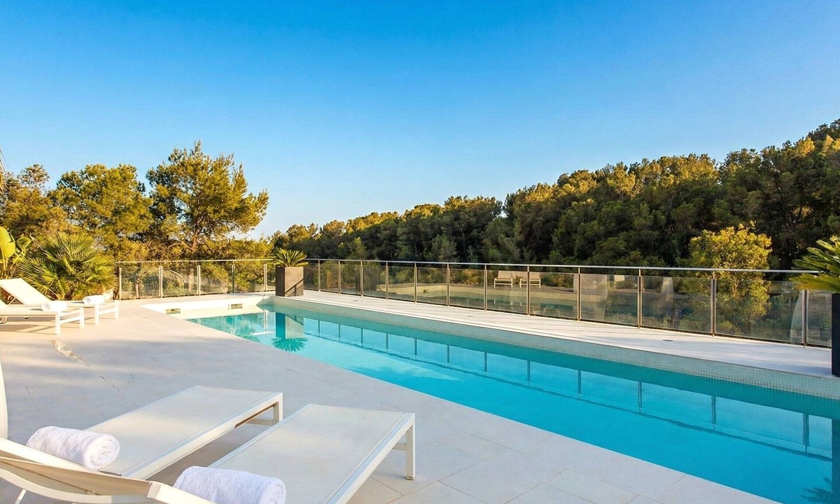 Sitges Town Center Villa | 20 min drive/Sitges Villa Mar del Este Calm, Design, Zen, Very well maintained.