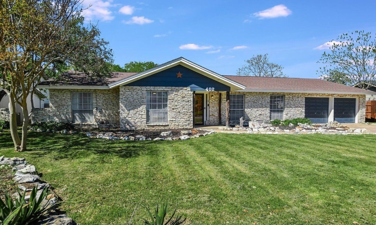 Round Rock House | 20-min Uber to ATXn10-min to Kalahari and Sports Parksn10-min walk to Downtown