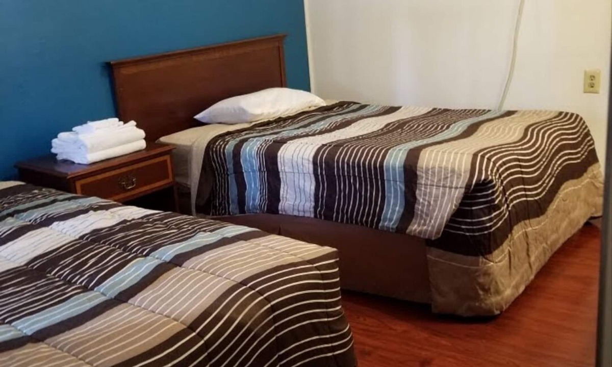 North Tonawanda Hotel | 20 mins to the Falls