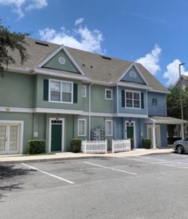 Venetian Bay Villages Apartment | 20 minutes to Disney. 4BR, 3BTH. Beautiful and cozy townhouse. All amenities of a resor.