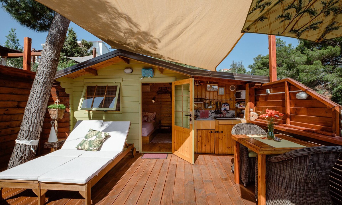 Rogac House | !20%OFF in May!/Tree House for couples with a terrace near the ocean