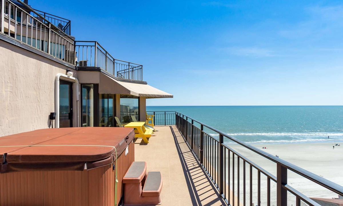 Garden City Condo | *20% Off New Stays Through May*