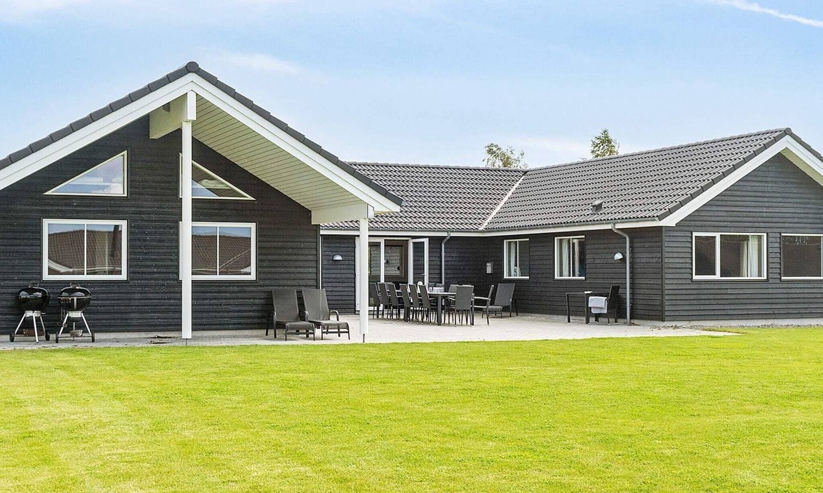 Stege House | 20 person holiday home in Stege