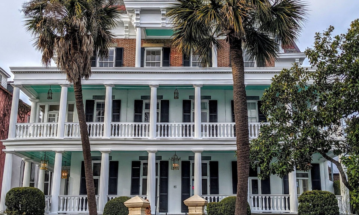 South of Broad Bed & Breakfast | 20 South Battery