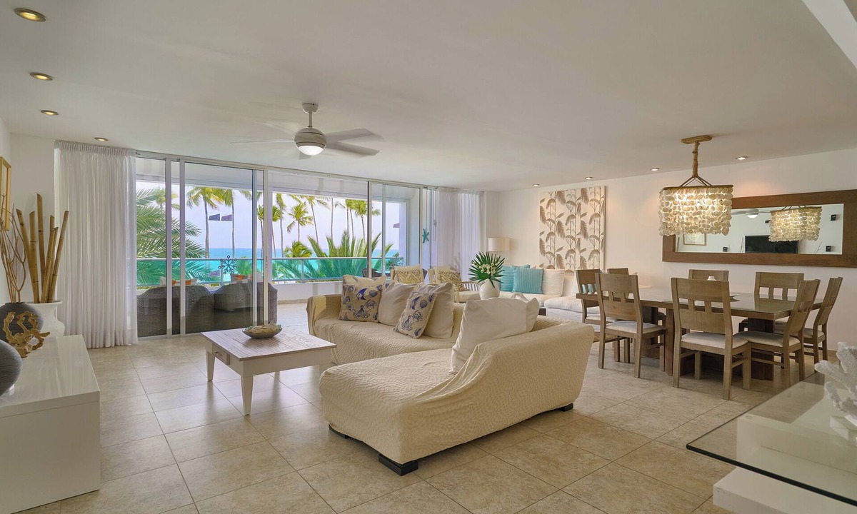 Villas Del Mar Apartment | 200 M^2| Beachfront| FullKitchen and Fast Wifi