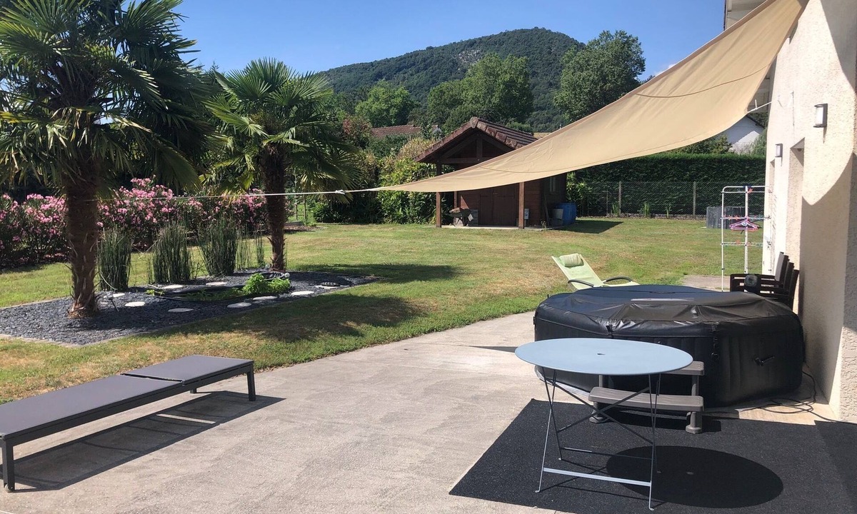 Peyrieu House | 200 m² country house + spa