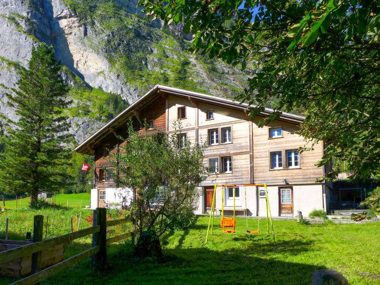 Reichenbach House | 200 m² House ∙ 6 bedrooms ∙ 12 guests