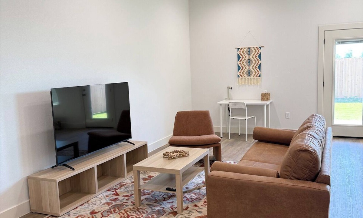 Abilene House | 2026 Brand New Half Duplex I 3-Bed/2-Bath I Spacious + Fiber WiFi + 2-Car Garage