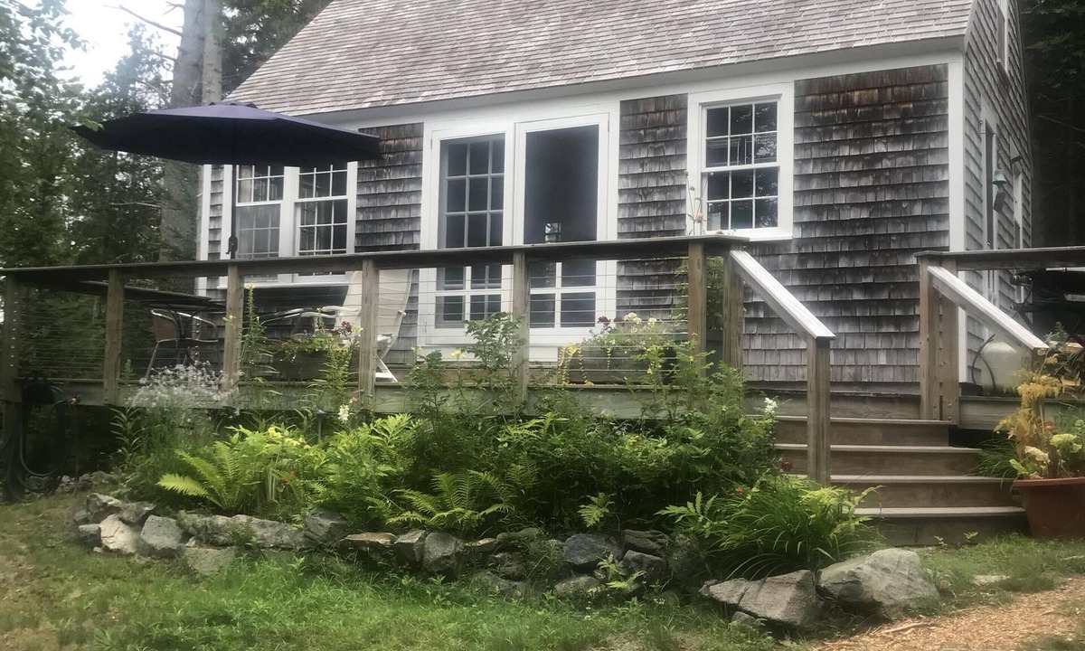 Seal Cove Cottage | 2026 has a few open weeks. Come see us on the Quietside of MDI.