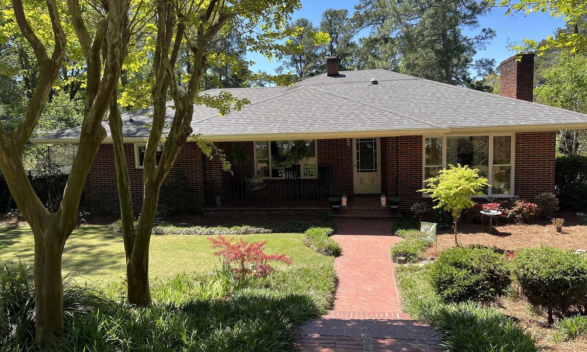 North Augusta House | 2026 Masters Rental. "Hydrangea Hill" Pool. North Augusta- Sleeps 6.