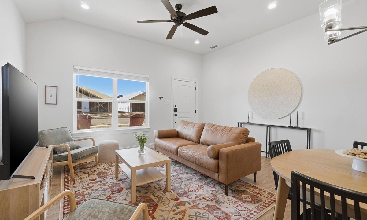 Abilene House | 2026 New Build I 3-bed/2-Bath I Fiber WiFi I Smart Appliances I 2-Car Garage