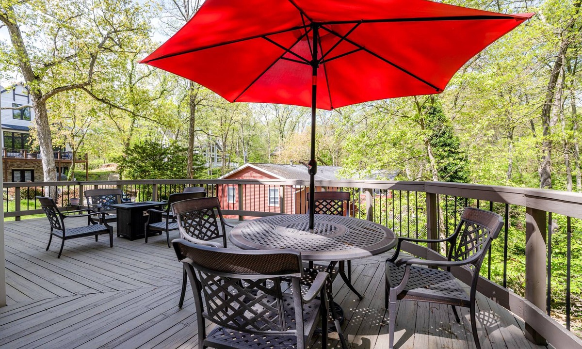 Michigan City House | (2026 OPEN!) Five Minute Walk To The Beach! Three Night Min!