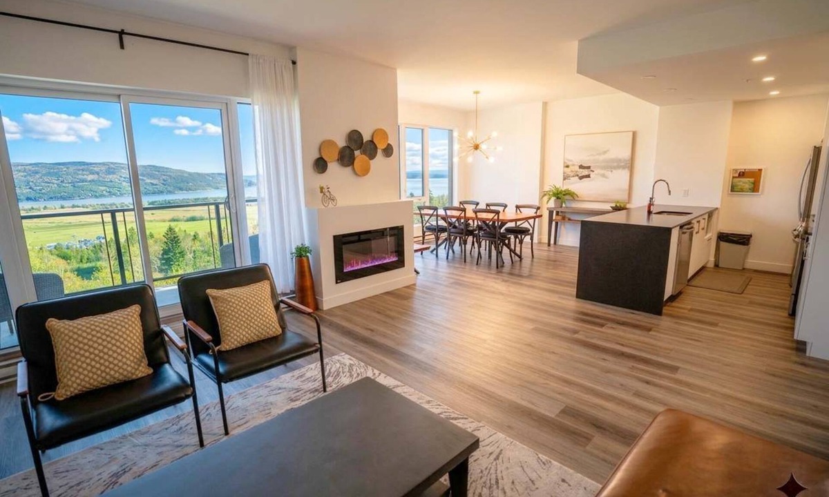 Baie-St-Paul Apartment | 203 | Luxury Coffee Bean Condo | Pool & View
