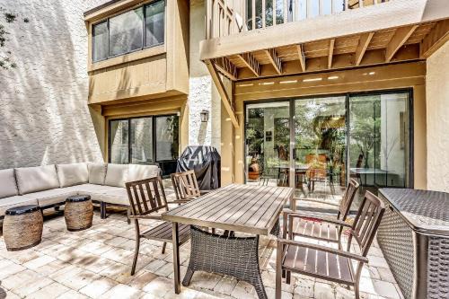 Fernandina Beach House | 2054 Beach Wood