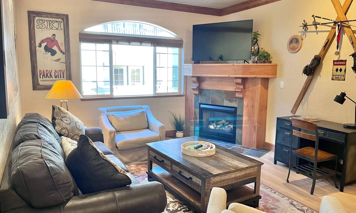 Midway Villa | 2068 | Premium King Villa | Near Park City Ski