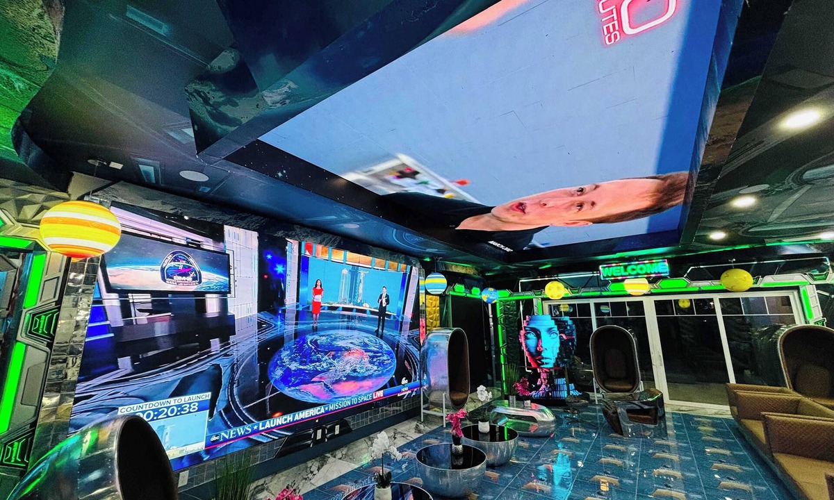 Loughman Other | 20BR Mission to Mars Extreme Private Attraction