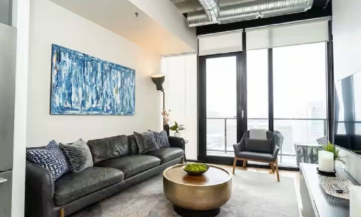 Downtown Winnipeg Condo | 20th Floor Downtown Condo | 2 Bed | 1 Bath |