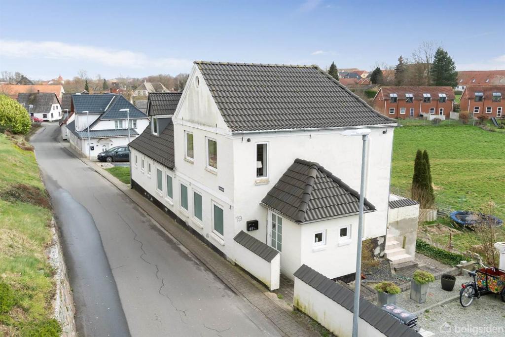 Nordborg Apartment | 210 m2 hus til 8 gæster - 5 km fra nyt stort vandland