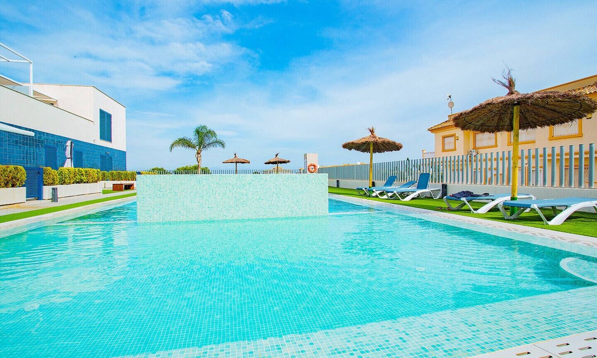 Playa Flamenca Ski Chalet | 210 New Mar Pool - Alicante Holiday