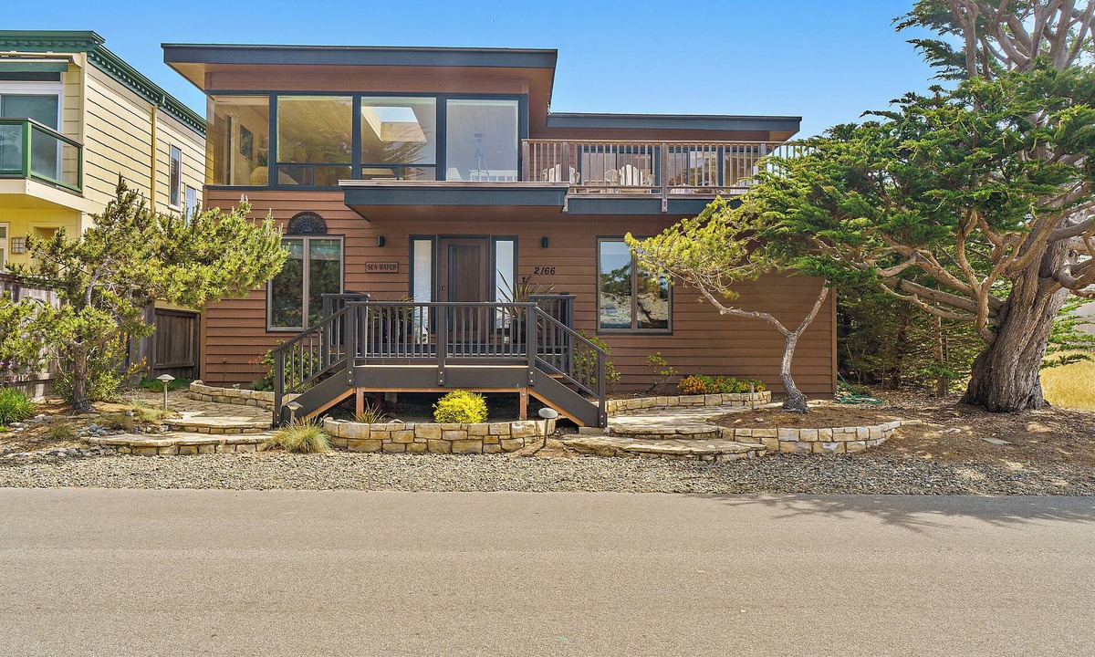 Marine Terrace House | 2166 Sherwood Drive Marine Terrace