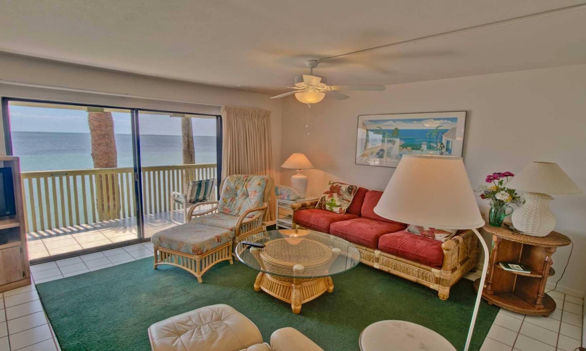 South Padre Island Condo | 218 LAS BRISAS BAYFRONT CONDOS by RedAwning