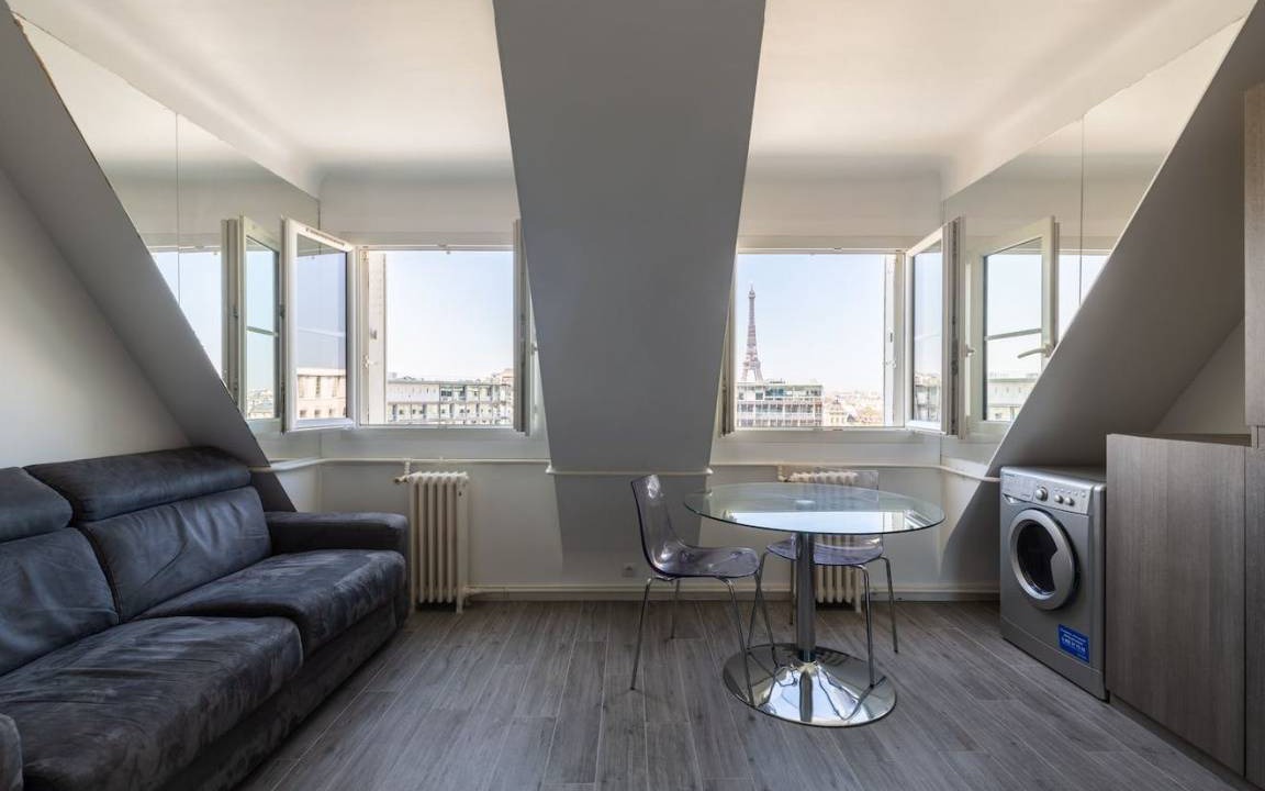 Quartier de l'Ecole-Militaire Apartment | 22 m² Apartment ∙ 2 guests