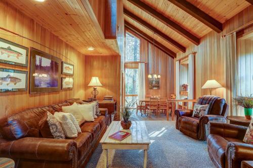 Sunriver House | 22 Rogue