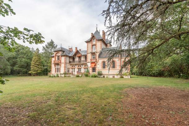 Pierrefitte-sur-Sauldre House | 220 m² House ∙ 5 bedrooms ∙ 14 guests