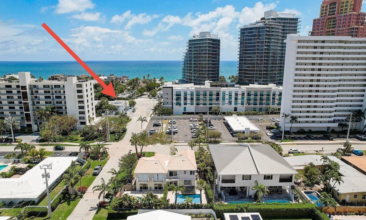 Dolphin Isles Apartment | 2237/U1-Top Pick-Beachfront-Downtown