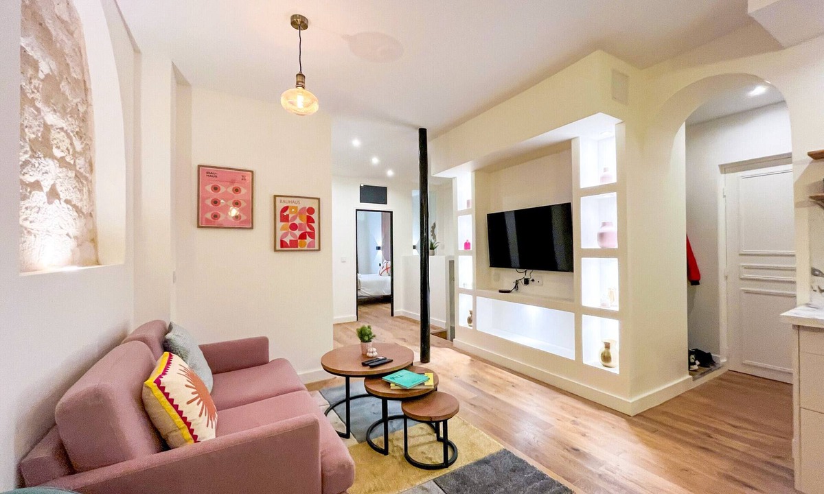 Bonne-Nouvelle Apartment | 224 - Central Large Parisian Flat