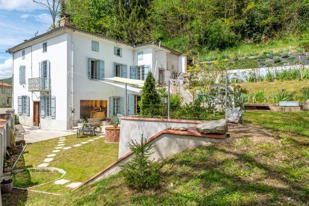 Serres-sur-Arget House | 224 m² House ∙ 6 bedrooms ∙ 8 guests