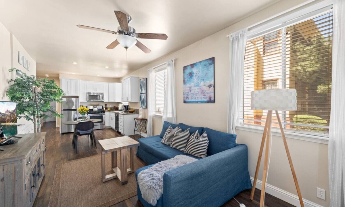 Midtown Sacramento Apartment | 23-2 · Marvelous Midtown stay with a Modern Twist!